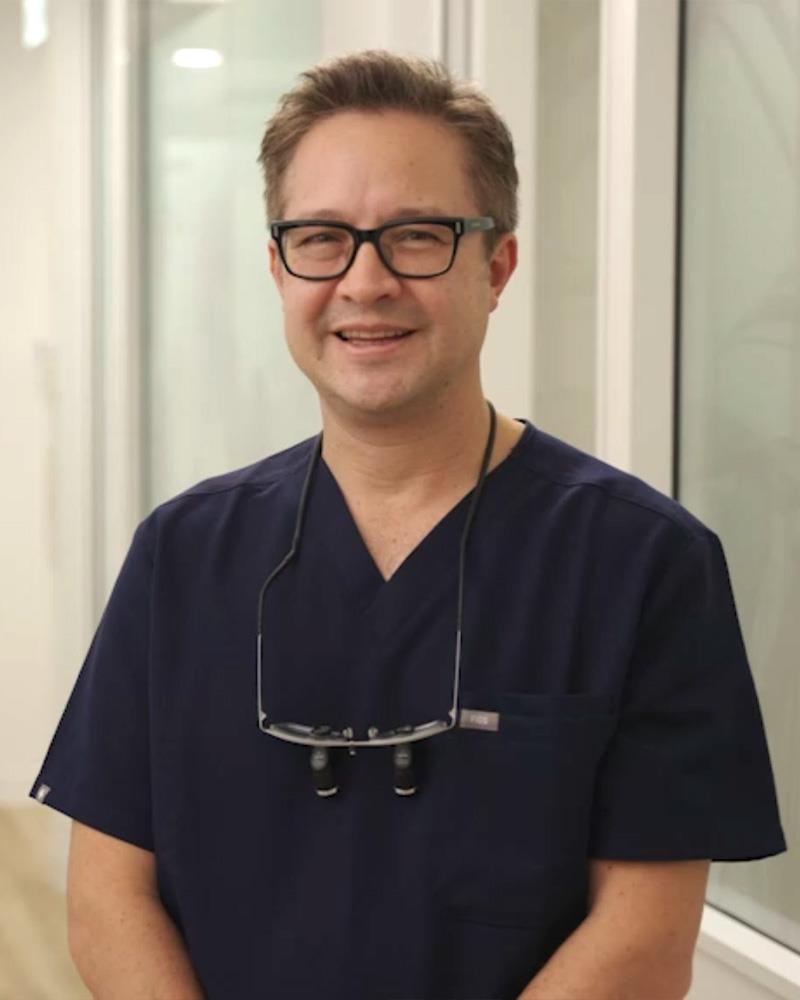 Kere Kobayashi, Periodontist